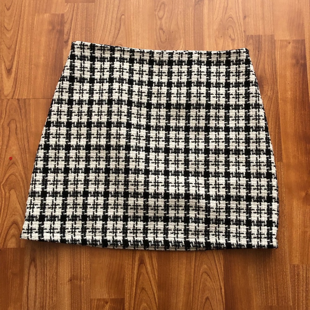 Plaid mini skirt